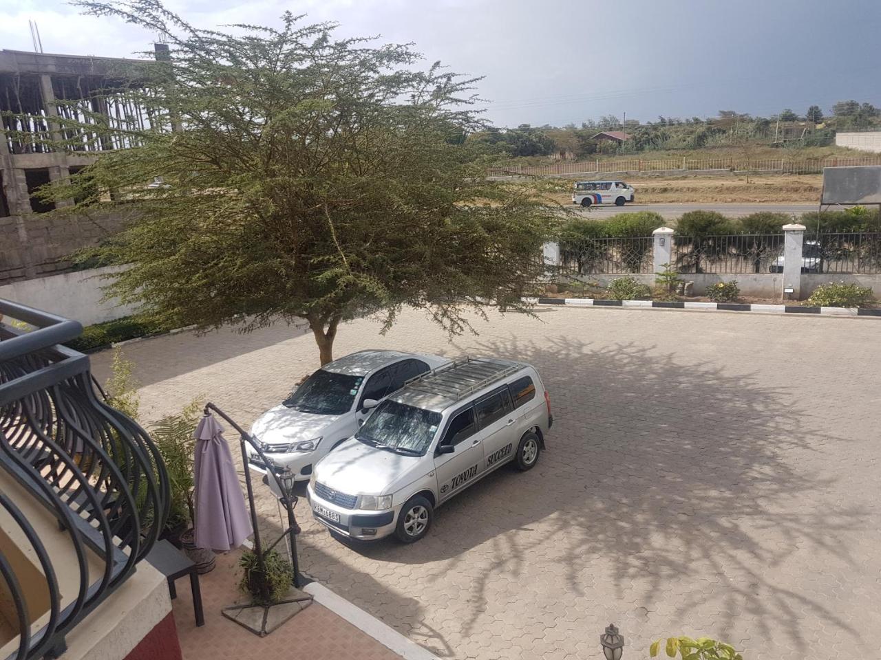 Mara Frontier Hotel Narok エクステリア 写真